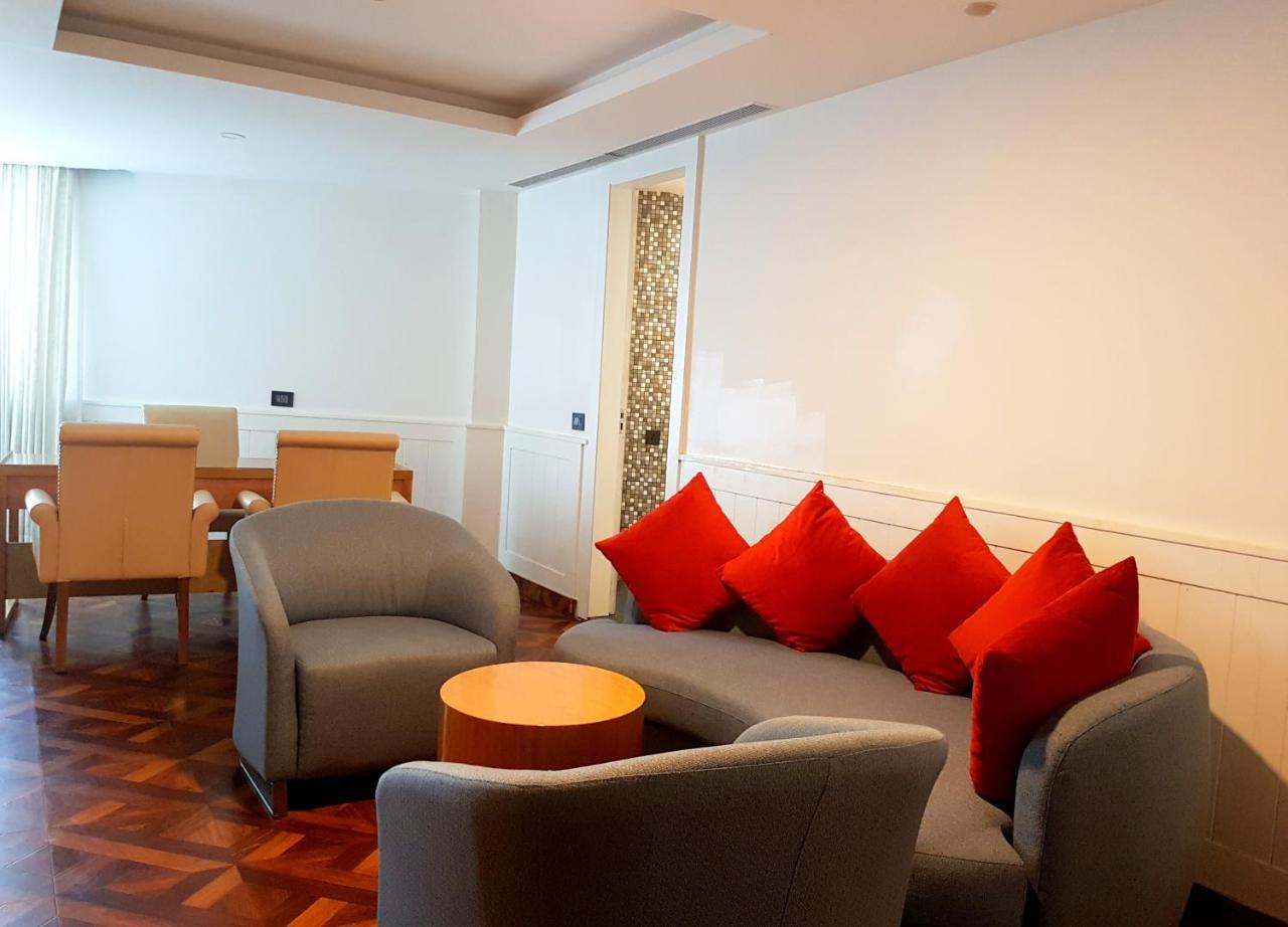 Pal Heights Mantra Bhubaneswar Exterior foto
