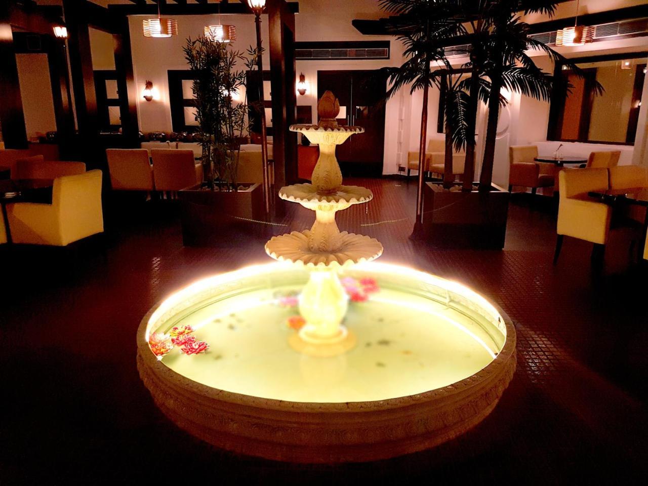 Pal Heights Mantra Bhubaneswar Exterior foto